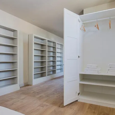 Holiday home Blueground La Dreta Balcony Ac Nr Sagrada Bcn-174